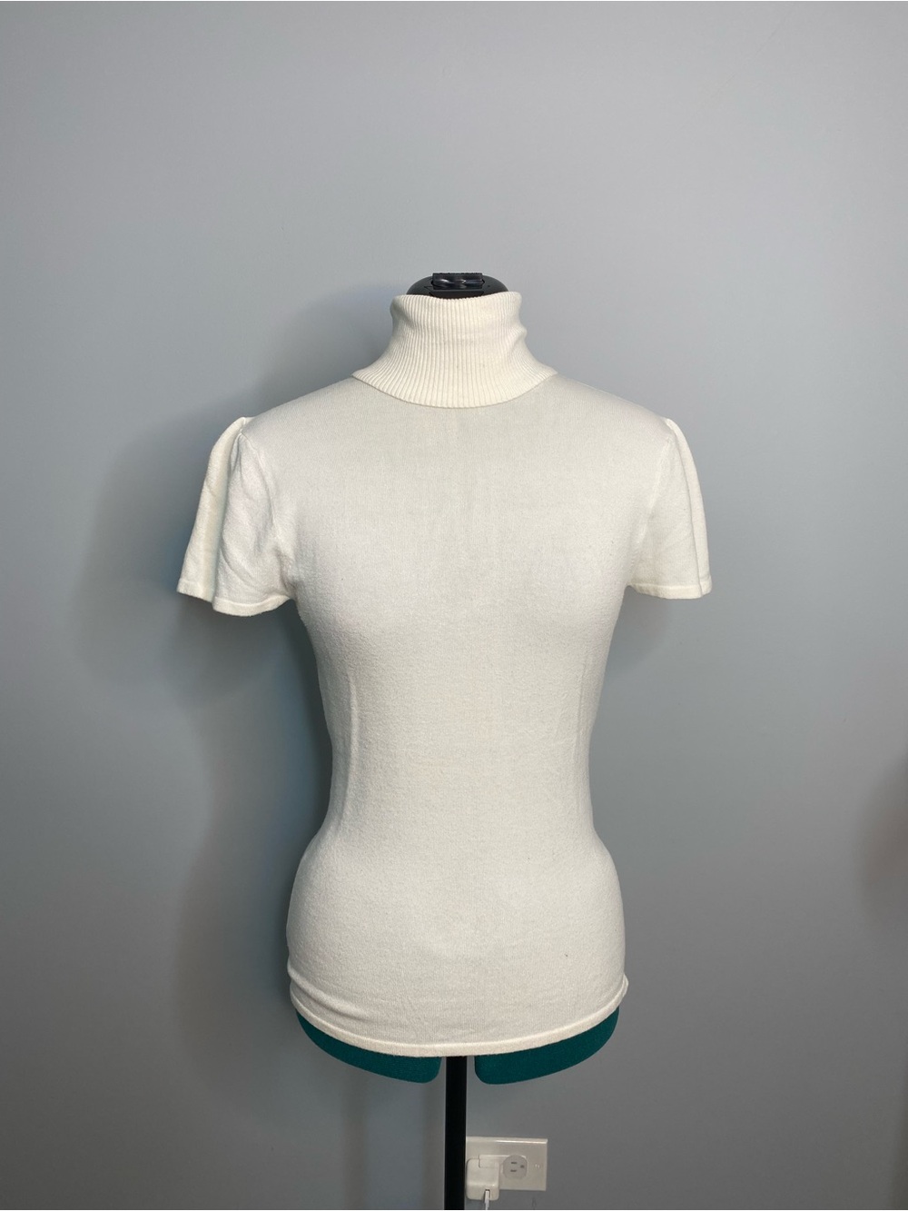 Women's White Short-Sleeve Turtleneck Sweater